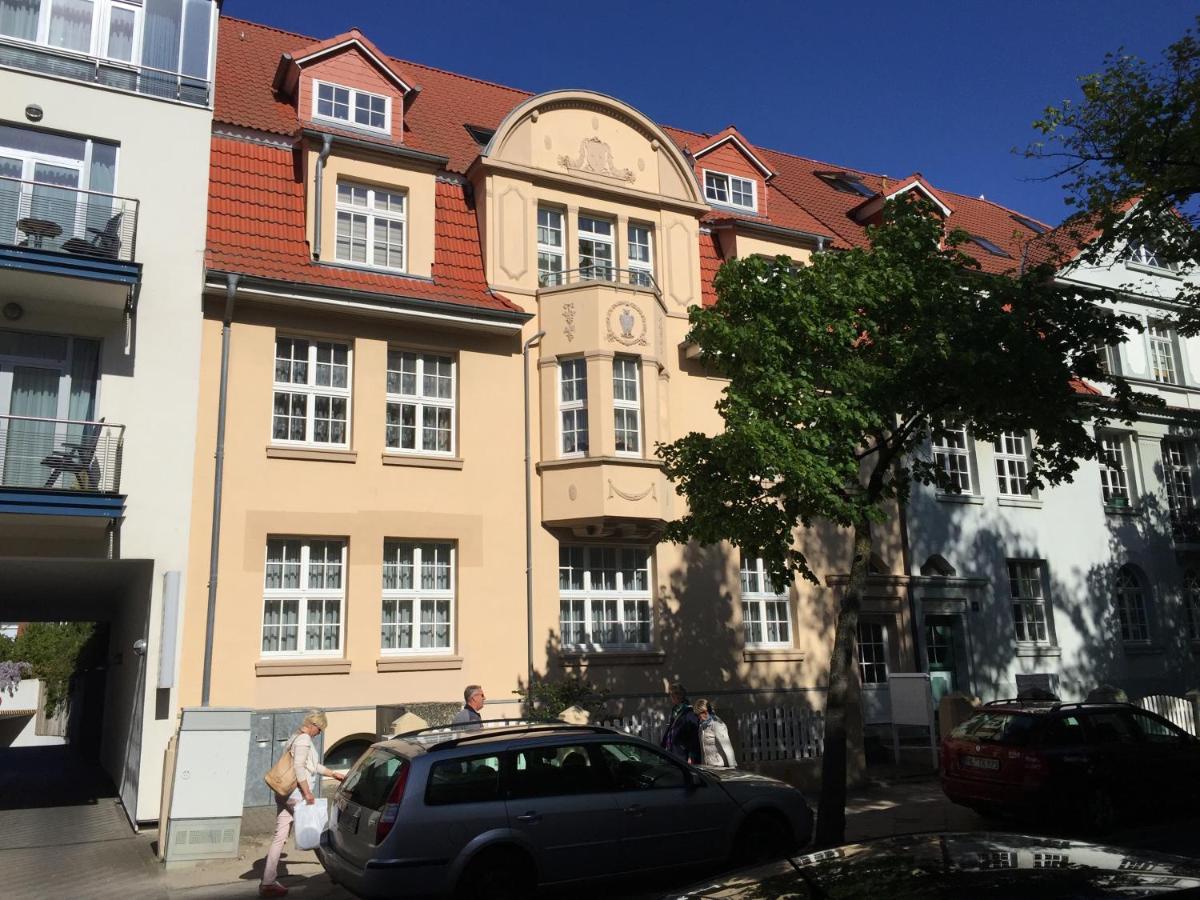 Ankerplatz Warnemuende - Direkte Strandnaehe Mit Leuchtturmblick Rostock Exterior foto